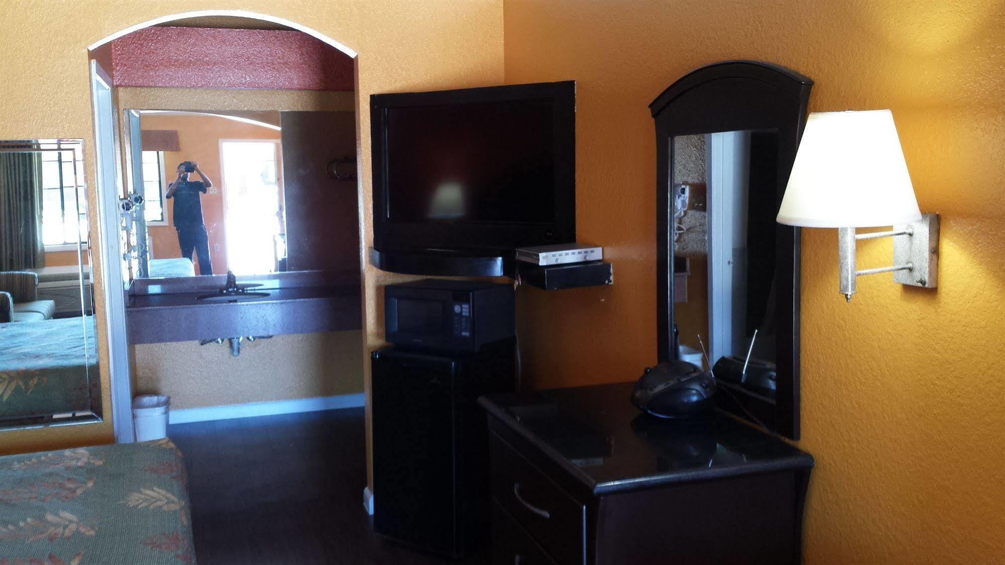 יוסטון Regency Suites Iah Beltway 8 מראה חיצוני תמונה